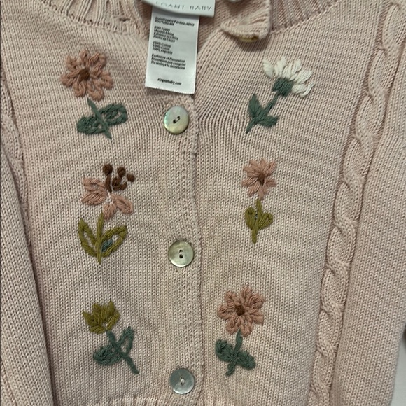 Cream Cropped Sweater with Floral Embroidery and Puffed Shoulders - Picture 4 of 7